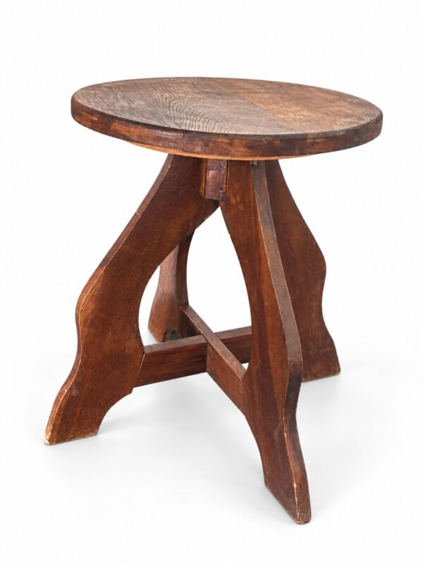 Dubový taboret v štýle Arts & Crafts